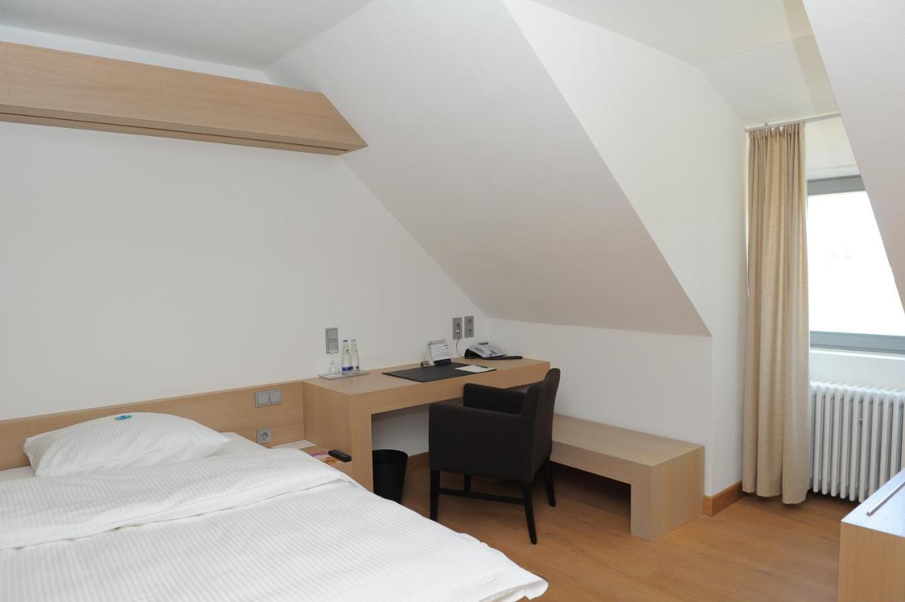 Schloss Hohenkammer Chambre photo
